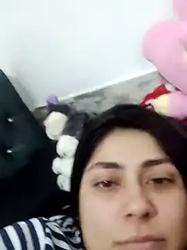 lucy26  online show from 10, 3, 2025