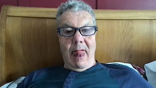 Snapshot of Oldpistolpete chatting on 4, 5, 2026 Oldpistolpete online show from 4, 5, 2026