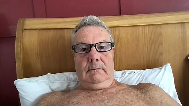 Snapshot of Oldpistolpete chatting on 16, 6, 2026 Oldpistolpete online show from 16, 6, 2026