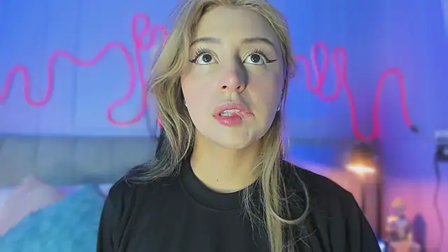 Sofly s online show from 9, 2, 2026