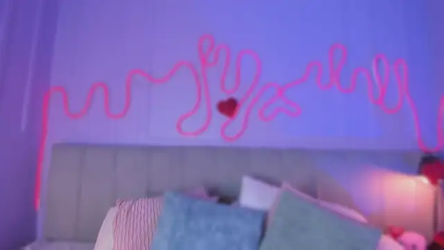 Sofly s online show from 16, 2, 2026