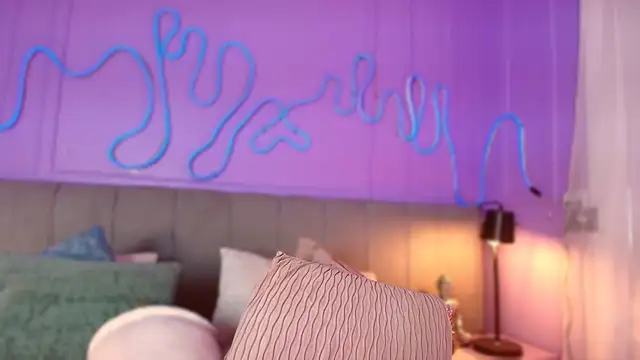 Sofly s online show from 10, 4, 2026