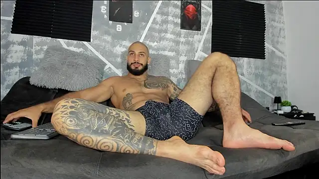 leonidas 18k online show from 4, 3, 2026