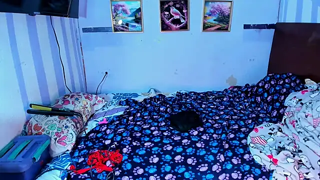 Snapshot of luciana_osorno chatting on 4, 1, 2025 luciana osorno online show from 4, 1, 2025