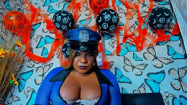 Snapshot of luciana_osorno chatting on 1, 11, 2025 luciana osorno online show from 1, 11, 2025