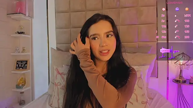 Victoria adaams online show from 25, 2, 2025