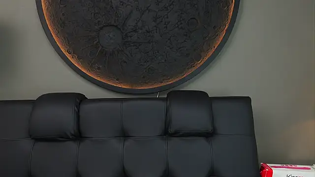 Snapshot of miss_sharlotte18 chatting on 3, 10, 2025 miss sharlotte18 online show from 3, 10, 2025