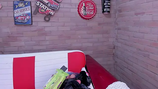 miss sharlotte18 online show from 23, 12, 2025