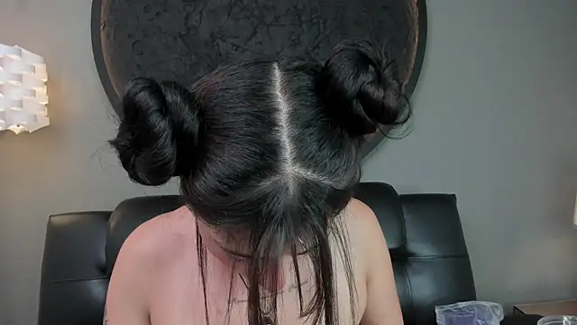 Snapshot of miss_sharlotte18 chatting on 15, 3, 2025 miss sharlotte18 online show from 15, 3, 2025