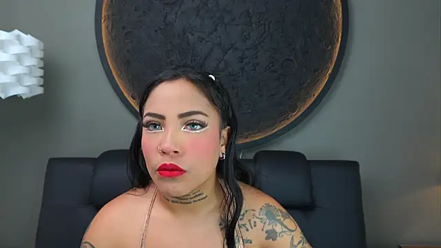 miss vaiolette online show from 3, 10, 2025