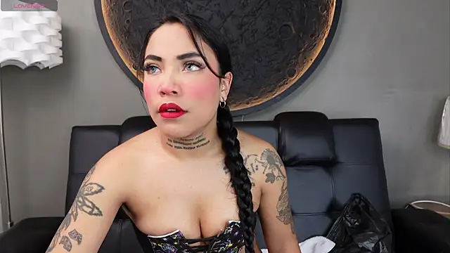 miss vaiolette online show from 28, 5, 2026