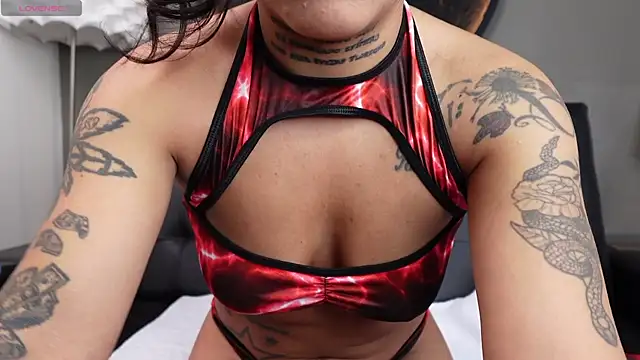 miss vaiolette online show from 18, 4, 2026