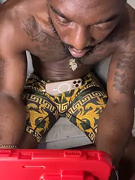 Snapshot of Deeblack02 chatting on 17, 9, 2025 Deeblack02 online show from 17, 9, 2025