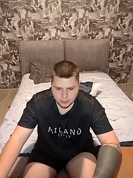 Snapshot of Volshebnik130_ chatting on 29, 10, 2025 Volshebnik130  online show from 29, 10, 2025