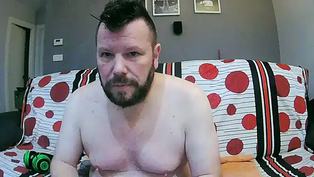 Snapshot of txan9876 chatting on 5, 11, 2025 txan9876 online show from 5, 11, 2025