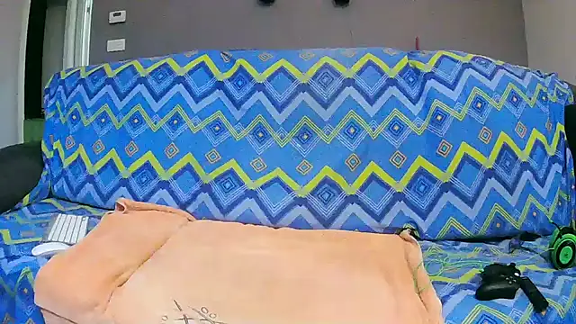 Snapshot of txan9876 chatting on 16, 10, 2025 txan9876 online show from 16, 10, 2025