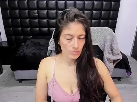 AnnyMilet  online show from 16, 3, 2026