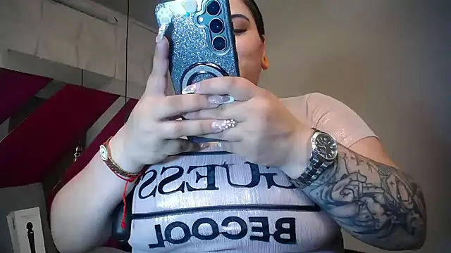 Snapshot of Penelope_Tits chatting on 18, 6, 2026 Penelope Tits online show from 18, 6, 2026