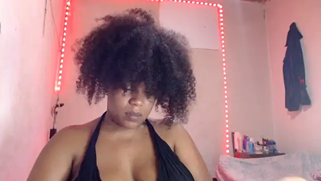 Snapshot of cherry_cleou chatting on 15, 4, 2026 cherry cleou online show from 15, 4, 2026