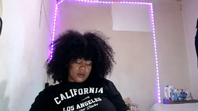 Snapshot of cherry_cleou chatting on 29, 3, 2026 cherry cleou online show from 29, 3, 2026