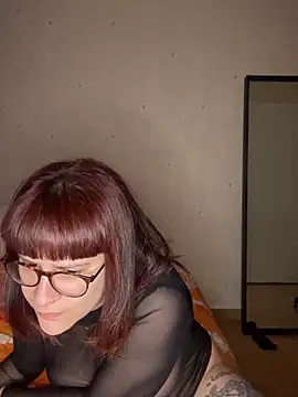callmelouve online show from 2, 3, 2025