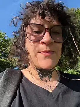 callmelouve online show from 7, 6, 2026