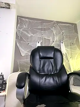 Frank Farrell online show from 2, 11, 2025