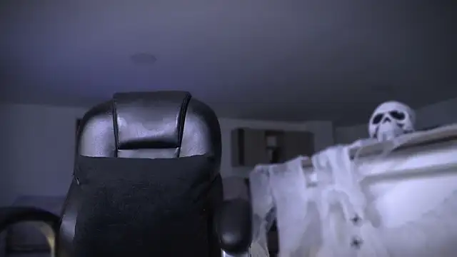 Frank Farrell online show from 28, 10, 2025