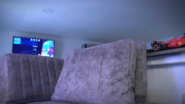 Frank Farrell online show from 9, 10, 2025