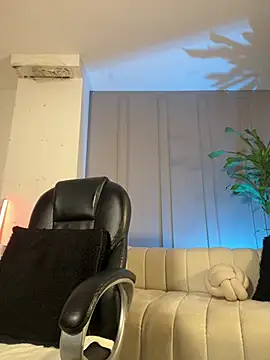 Frank Farrell online show from 8, 4, 2026