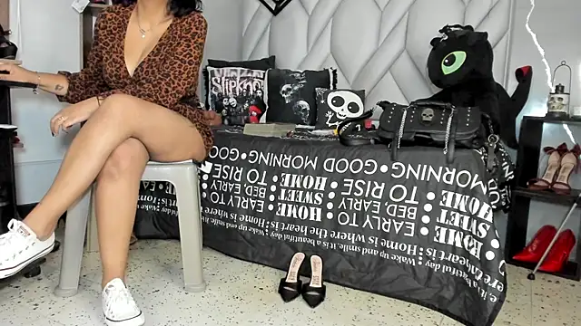 MirandaHaguen online show from 26, 6, 2026