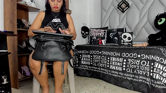 MirandaHaguen online show from 19, 5, 2026