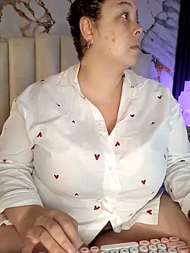 mollieblue69 online show from 5, 2, 2026