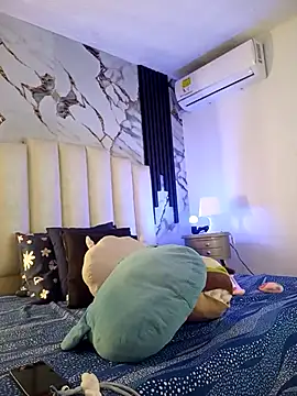 mollieblue69 online show from 17, 12, 2025