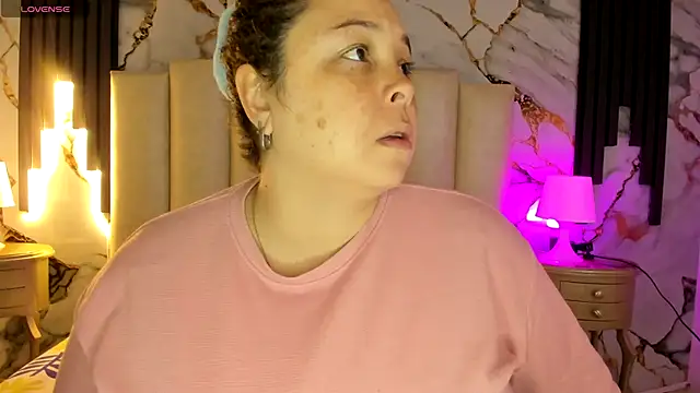 Snapshot of mollieblue69 chatting on 23, 11, 2025 mollieblue69 online show from 23, 11, 2025