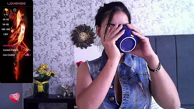 Sweet-Angie online show from 19, 3, 2025
