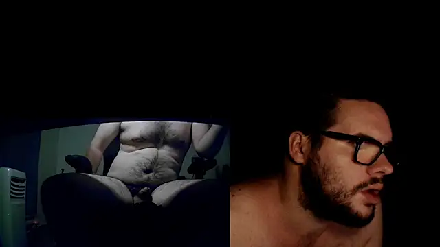 Snapshot of fck_boy123 chatting on 17, 10, 2025 fck boy123 online show from 17, 10, 2025