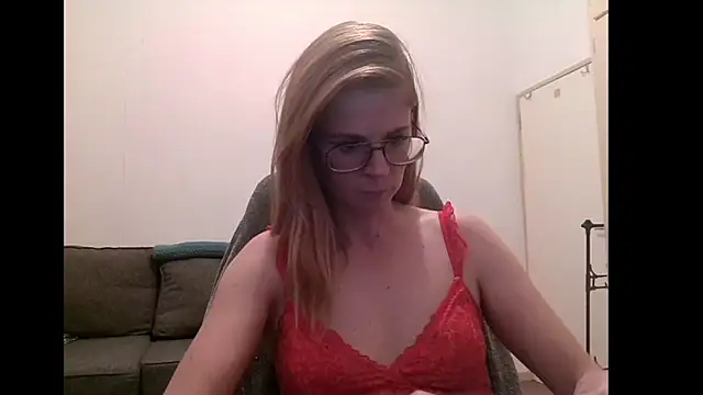 Snapshot of SavannaGirly chatting on 16, 9, 2025 SavannaGirly online show from 16, 9, 2025