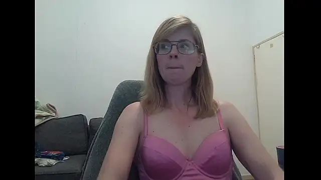 SavannaGirly online show from 9, 1, 2026