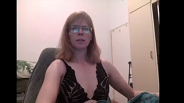 SavannaGirly online show from 10, 10, 2025