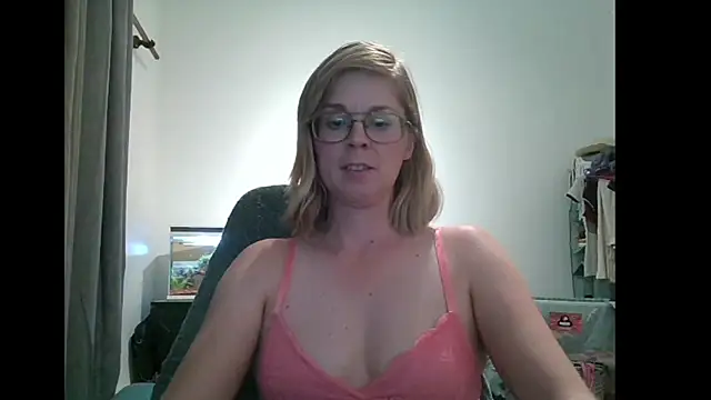 Snapshot of SavannaGirly chatting on 23, 2, 2025 SavannaGirly online show from 23, 2, 2025