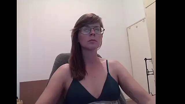 SavannaGirly online show from 13, 4, 2026