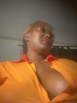 Snapshot of Cardiebae89 chatting on 15, 7, 2026 Cardiebae89 online show from 15, 7, 2026
