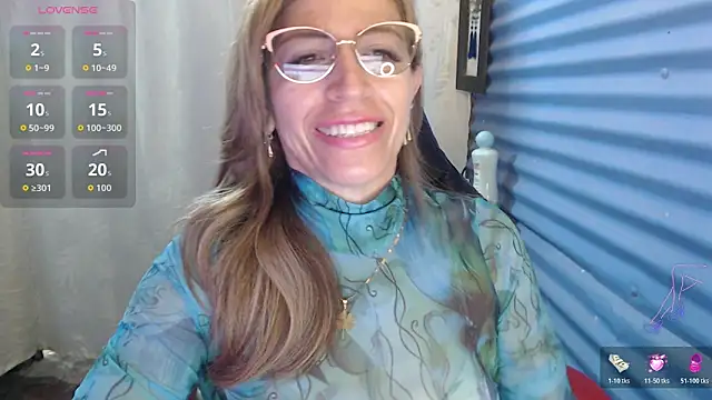 Snapshot of Chayla_Ruiz chatting on 8, 6, 2026 Chayla Ruiz online show from 8, 6, 2026