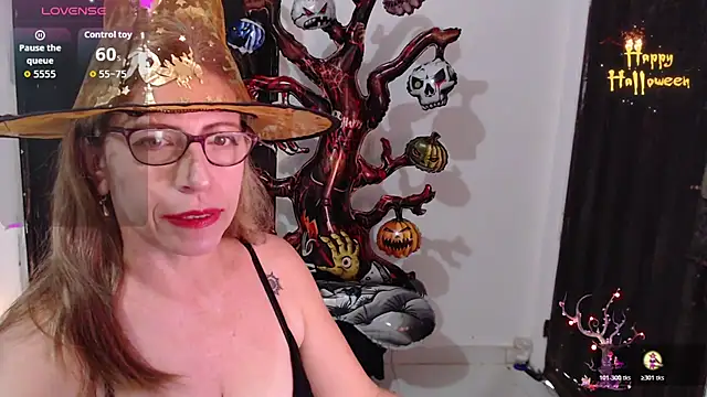 Snapshot of Chayla_Ruiz chatting on 31, 10, 2025 Chayla Ruiz online show from 31, 10, 2025