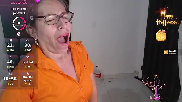 Snapshot of Chayla_Ruiz chatting on 13, 11, 2025 Chayla Ruiz online show from 13, 11, 2025