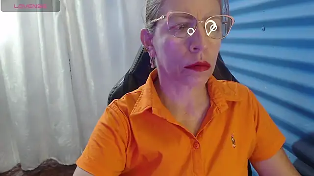 Chayla Ruiz online show from 9, 4, 2026