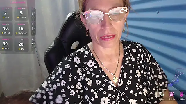 Snapshot of Chayla_Ruiz chatting on 8, 5, 2026 Chayla Ruiz online show from 8, 5, 2026