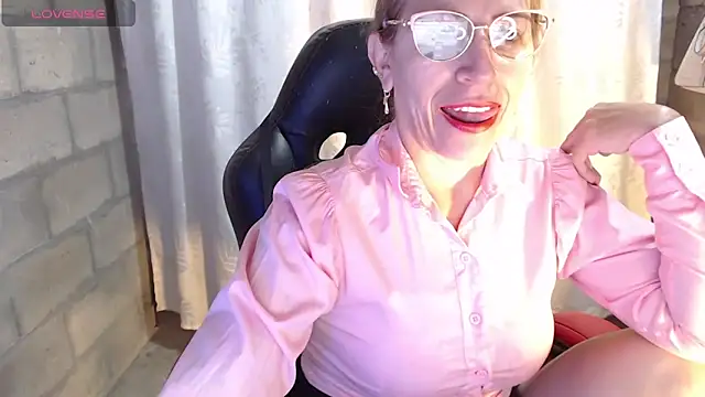 Chayla Ruiz online show from 14, 3, 2026