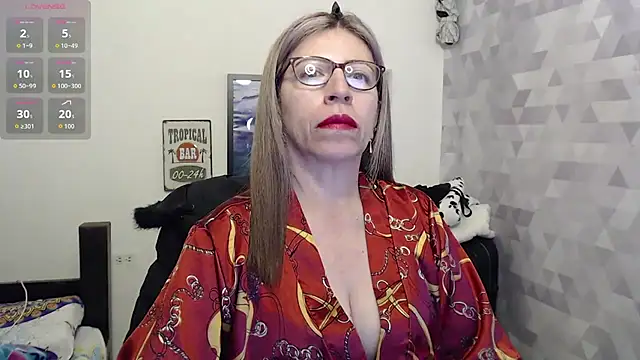 Snapshot of Chayla_Ruiz chatting on 20, 9, 2025 Chayla Ruiz online show from 20, 9, 2025
